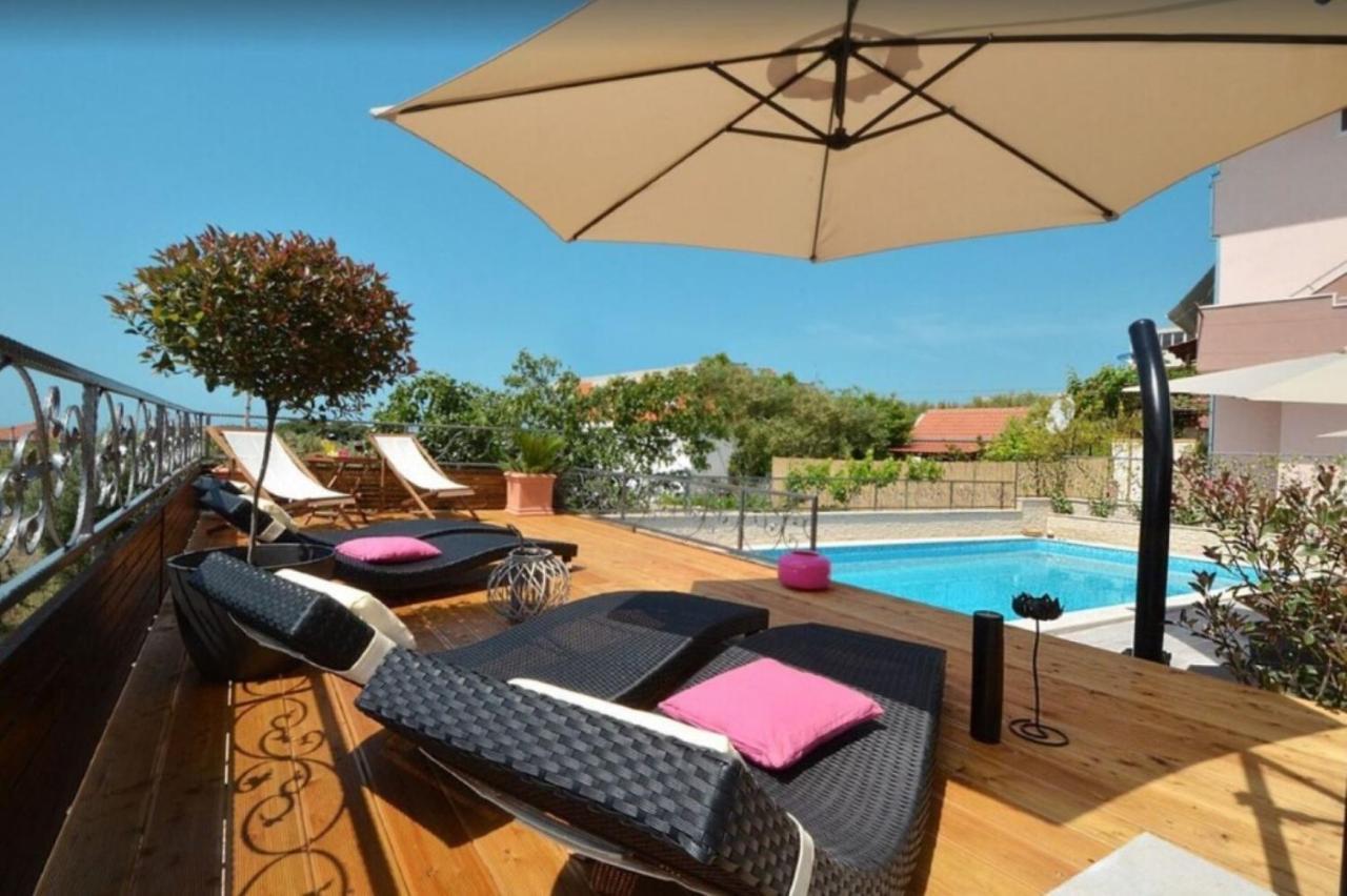 טרוגיר Apartments Villa Golden View מראה חיצוני תמונה