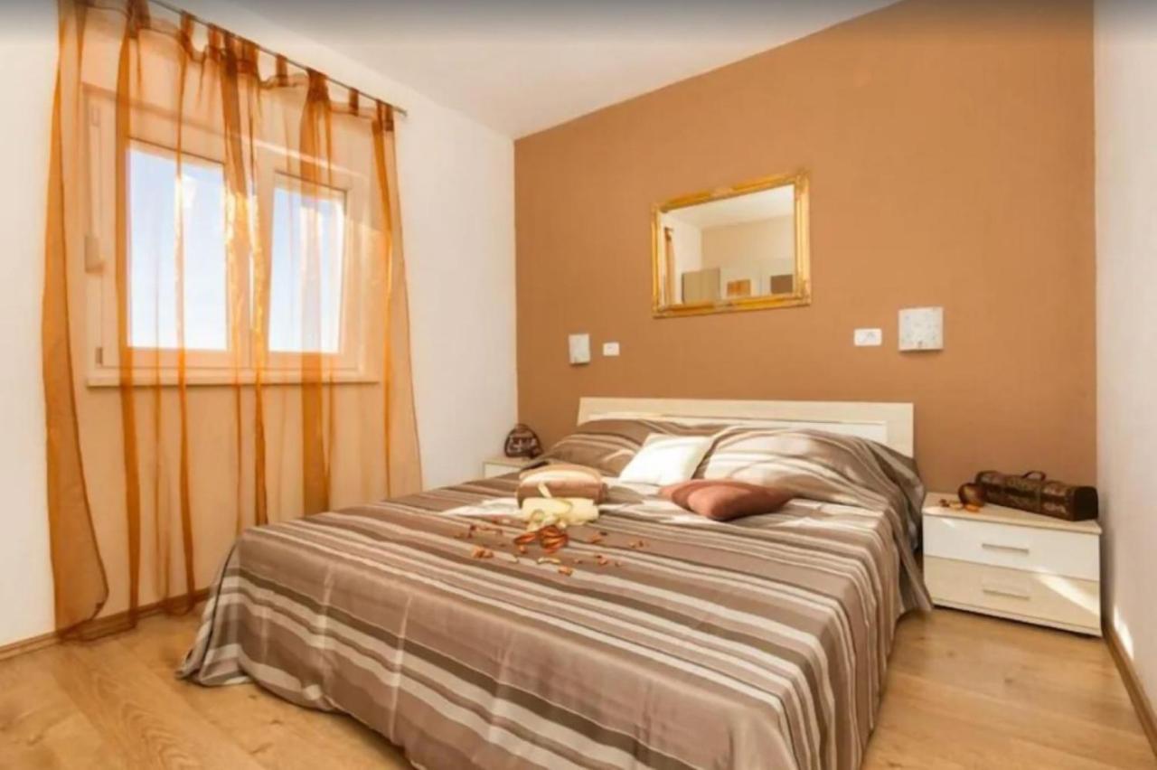 טרוגיר Apartments Villa Golden View מראה חיצוני תמונה