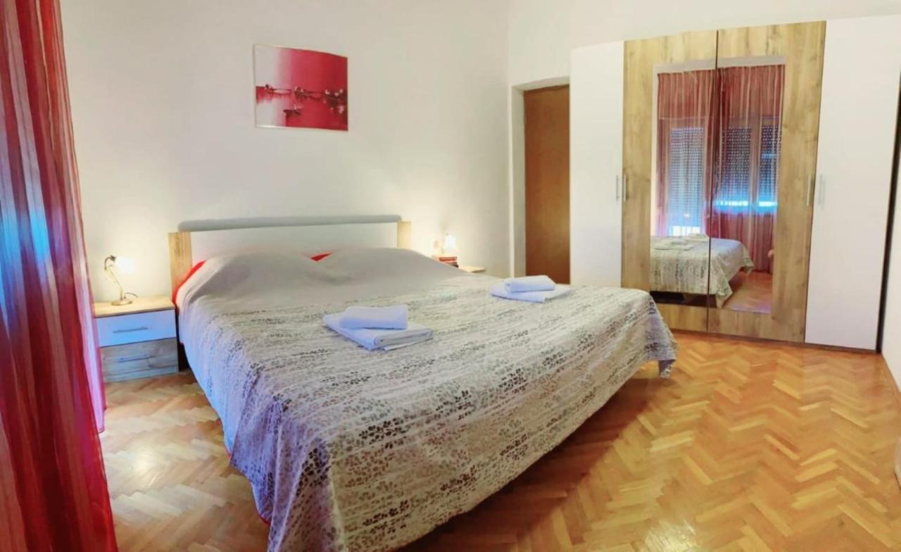 טרוגיר Apartments Villa Golden View מראה חיצוני תמונה