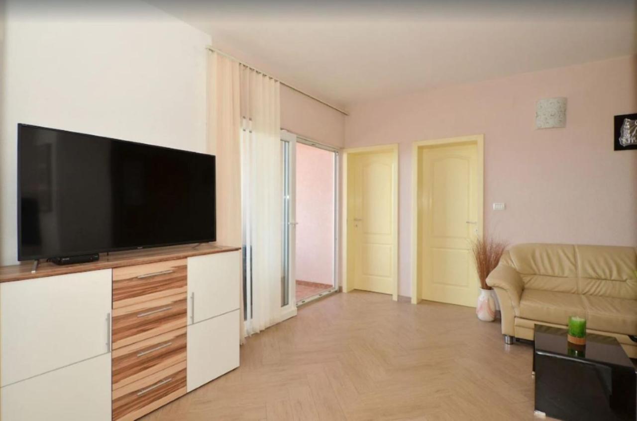 טרוגיר Apartments Villa Golden View מראה חיצוני תמונה