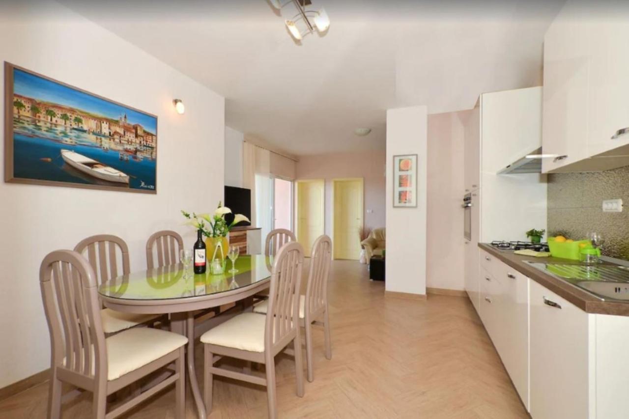 טרוגיר Apartments Villa Golden View מראה חיצוני תמונה
