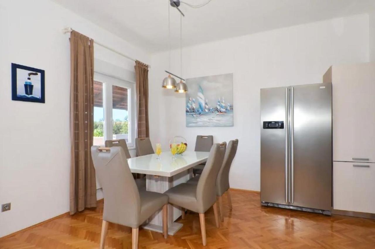 טרוגיר Apartments Villa Golden View מראה חיצוני תמונה